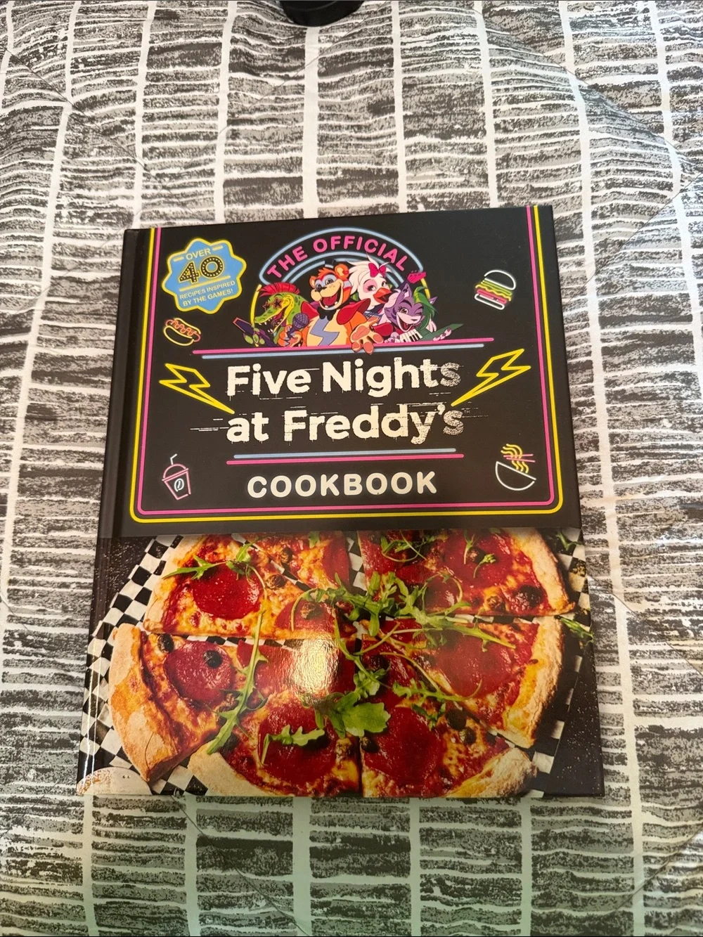 The Official Five Nights at Freddy's Cookbook: An AFK Book
